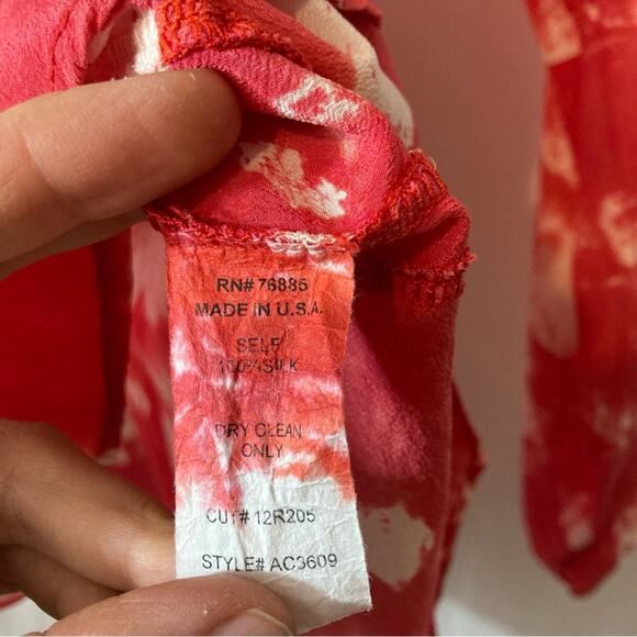 Red Haute 100% Silk Red and White Tie Dye Long Sleeve Button Back Blouse Top - Picture 6 of 8